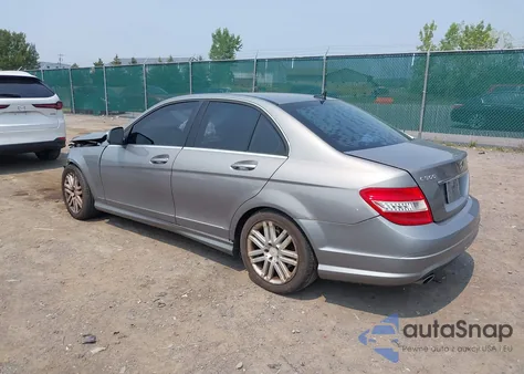 2009 Mercedes-Benz C 300 Luxury 4Matic/Sport 4Matic from USA, damaged, VIN WDDGF81X89F307469